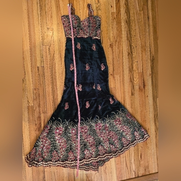 Hand Sewn Emerald Green Velvet Sequin Mermaid Gown XS - Picture 3 of 10